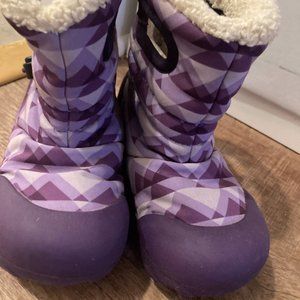 Bogs B Moc Bullseye size 9